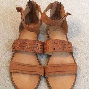 Frye and company whipstitch sandal